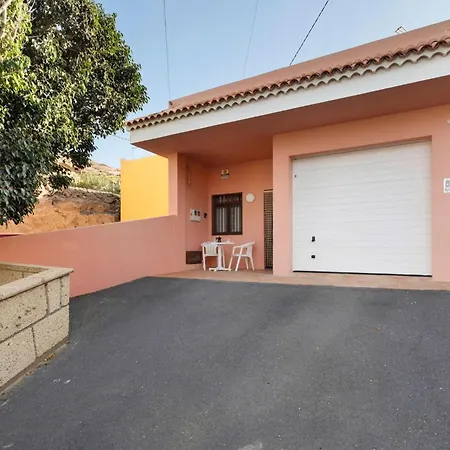 Holiday home Beautiful Casa Paula Playa De Maretasfirst Line Santa Cruz de Tenerife